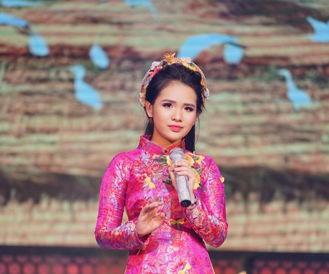 Thiên thần Bolero Quỳnh Trang: Trường hợp con nuôi phá lệ của Phi Nhung, xuất sắc tranh giải Mai Vàng với mẹ nuôi - Ảnh 5.