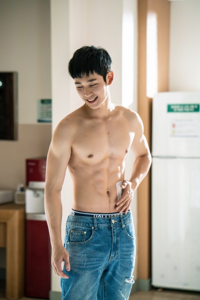7 màn khoe body siêu mlem của nam thần màn ảnh Hàn, siêng cởi cỡ Park Seo Joon thì ai chịu cho nổi! - Ảnh 14.