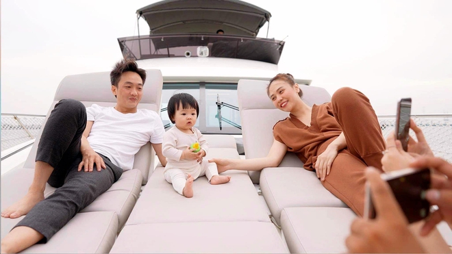 Vợ chồng Cường Đô La - Đàm Thu Trang thay mặt công ty ủng hộ 500 triệu đồng cho Quỹ vaccine phòng Covid-19 - Ảnh 5.