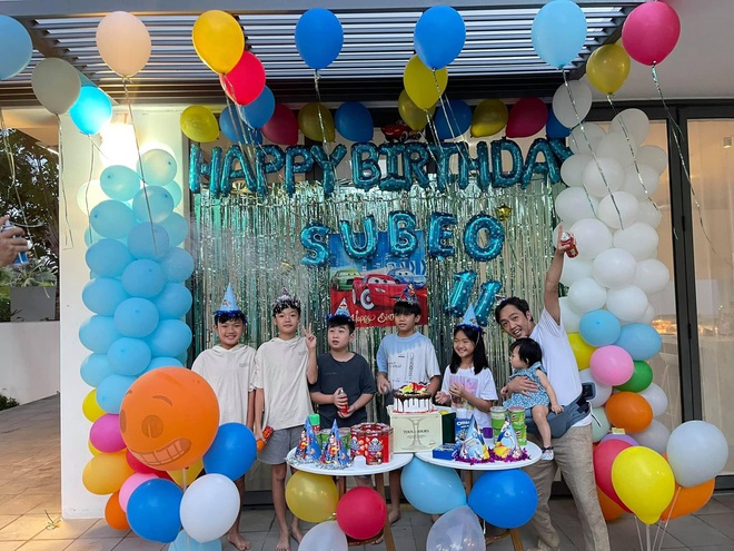 Vợ chồng Cường Đô La tổ chức sinh nhật cho Subeo tại villa sang chảnh, nụ cười hạnh phúc của cả gia đình thấy mà ngưỡng mộ - Ảnh 7.
