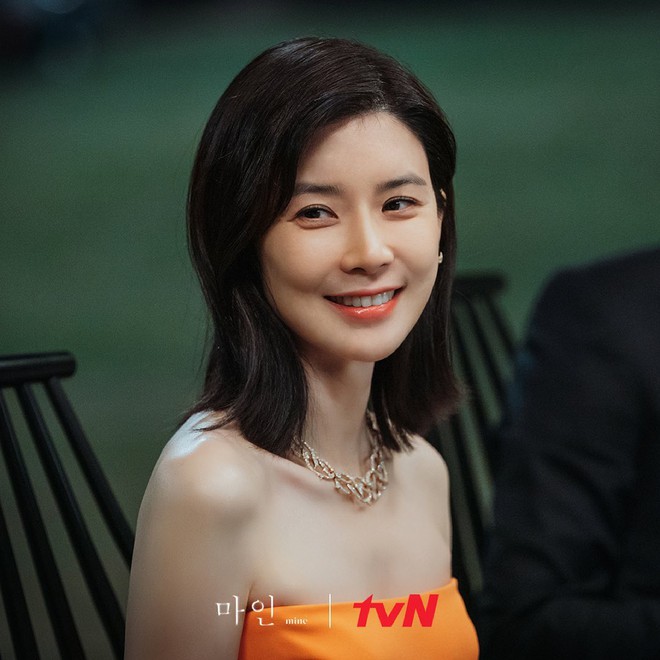 6 chị đẹp phim Hàn đã giàu còn giỏi làm khán giả u mê: Tài phiệt Son Ye Jin, bà cả Mine phải lép vế trước số 1 - Ảnh 8.