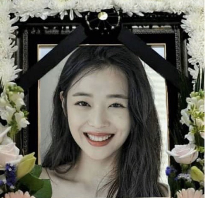 Những tượng đài nhan sắc thảm nhất Kbiz: Song Hye Kyo chưa phải khổ nhất, Choi Ji Woo chu cấp cho chồng nhưng lại bị “cắm sừng” - Ảnh 20.