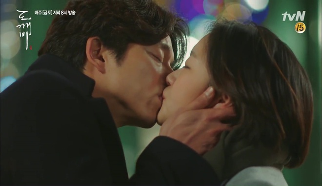 Cảnh hôn bị cắt của Gong Yoo - Kim Go Eun ở Goblin được tung ra, netizen sốc nặng sao cuồng nhiệt thế này? - Ảnh 8.