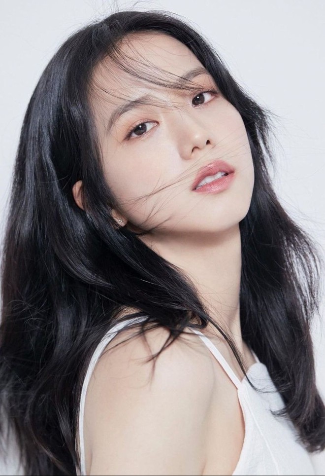 Nữ diễn viên có ảnh profile đỉnh nhất theo Knet: Jisoo - Kim Yoo Jung so kè khốc liệt, mỹ nhân mặt đơ của IZ*ONE bất ngờ có tên - Ảnh 3.