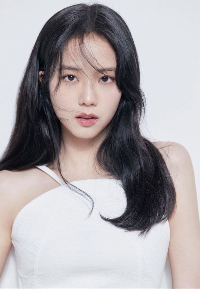 Nữ diễn viên có ảnh profile đỉnh nhất theo Knet: Jisoo - Kim Yoo Jung so kè khốc liệt, mỹ nhân mặt đơ của IZ*ONE bất ngờ có tên - Ảnh 2.