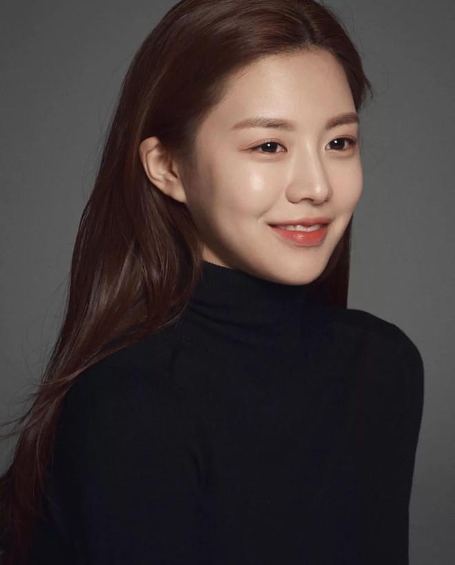 Nữ diễn viên có ảnh profile đỉnh nhất theo Knet: Jisoo - Kim Yoo Jung so kè khốc liệt, mỹ nhân mặt đơ của IZ*ONE bất ngờ có tên - Ảnh 15.