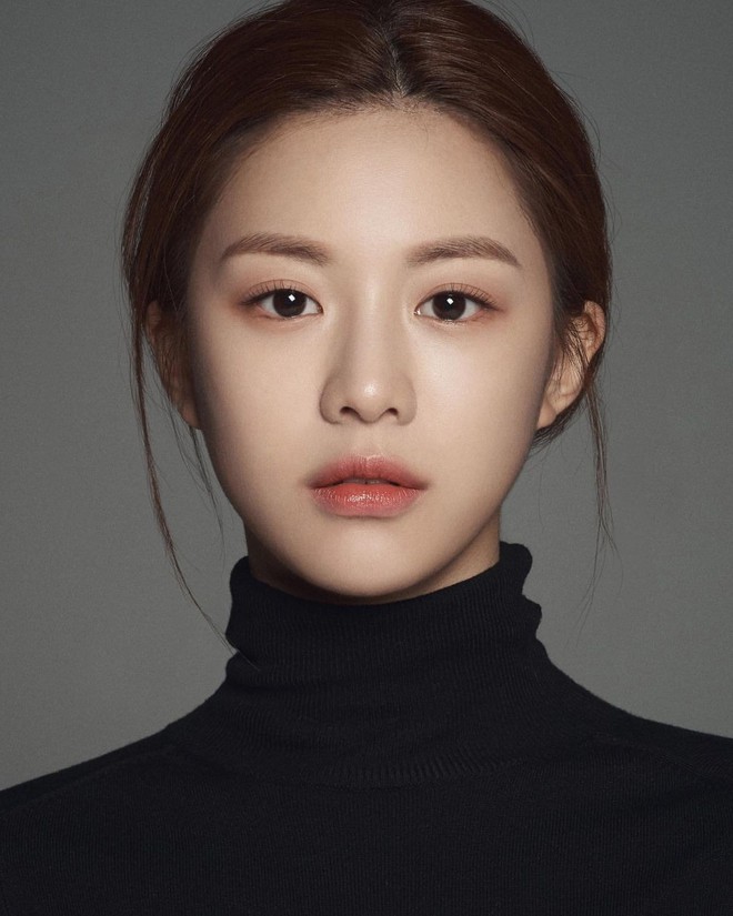 Nữ diễn viên có ảnh profile đỉnh nhất theo Knet: Jisoo - Kim Yoo Jung so kè khốc liệt, mỹ nhân mặt đơ của IZ*ONE bất ngờ có tên - Ảnh 13.