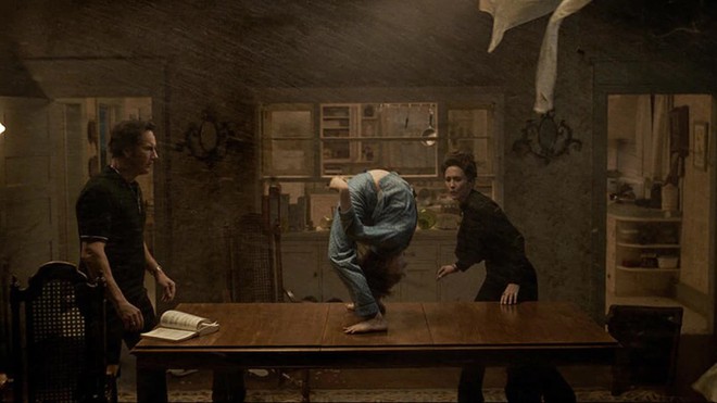 Chiếc giường quỷ ám trong The Conjuring 3 có sự thật rùng rợn đằng sau, gia chủ tuyên bố là nguồn cơn của thảm kịch chết chóc? - Ảnh 1.