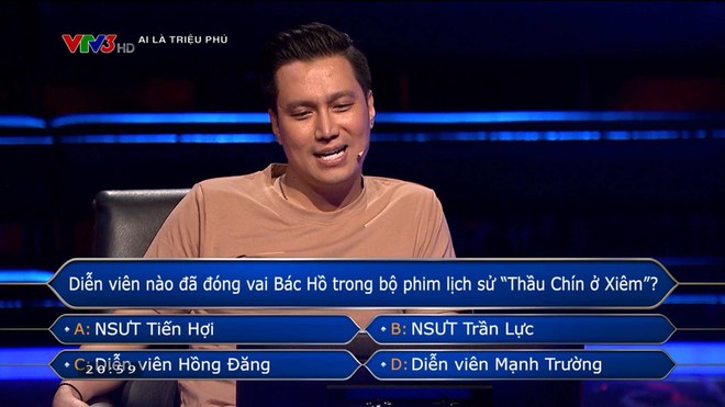 1001 màn cứu trợ thót tim ở Ai Là Triệu Phú: Việt Anh - Xuân Nghị bị giỡn nhây, có người còn lộn số điện thoại! - Ảnh 2.