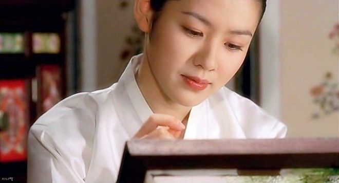 Hành trình nhan sắc của 3 tình đầu quốc dân phim Hàn: Son Ye Jin - Jun Ji Hyun đẹp trường tồn, hậu bối Suzy không hề kém cạnh - Ảnh 1.