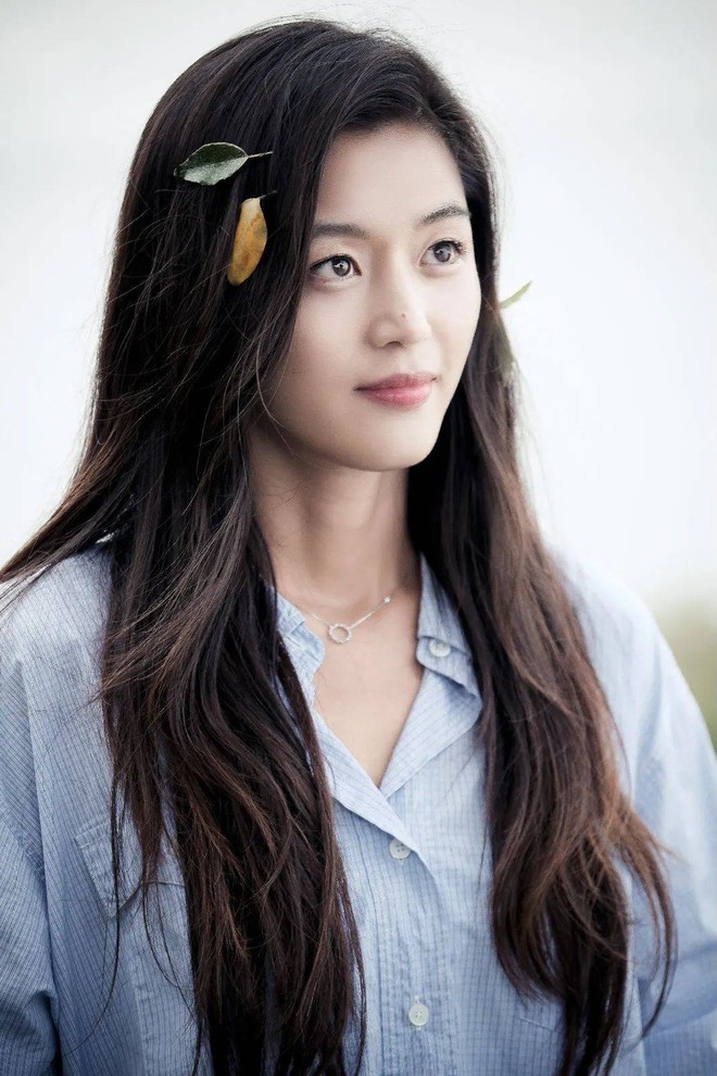 Hành trình nhan sắc của 3 tình đầu quốc dân phim Hàn: Son Ye Jin - Jun Ji Hyun đẹp trường tồn, hậu bối Suzy không hề kém cạnh - Ảnh 19.