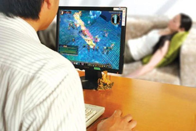 Chồng nghiện game khó bỏ, vợ cầu cứu cộng đồng, hội gái xinh đua nhau mách nước - Ảnh 2.