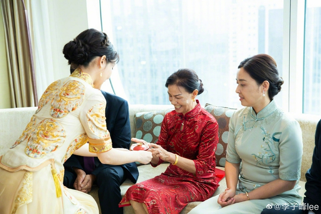 Đám cưới hot nhất Cbiz hôm nay: Dạ Hoa từng cắm sừng Trương Thiên Ái tổ chức hôn lễ sau 1 tháng cầu hôn bạn gái - Ảnh 8.
