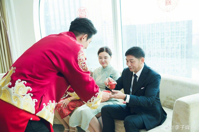 Đám cưới hot nhất Cbiz hôm nay: Dạ Hoa từng cắm sừng Trương Thiên Ái tổ chức hôn lễ sau 1 tháng cầu hôn bạn gái - Ảnh 7.