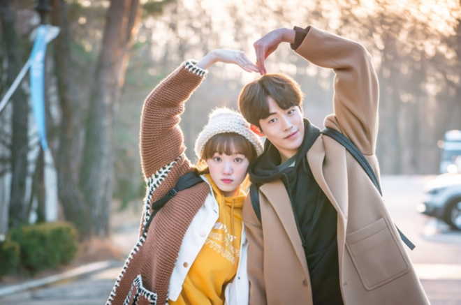 HOT: Nghi vấn Nam Joo Hyuk - Lee Sung Kyung yêu lại từ đầu sau 4 năm, cặp Tiên Nữ Cử Tạ đeo cả nhẫn đôi? - Ảnh 10.