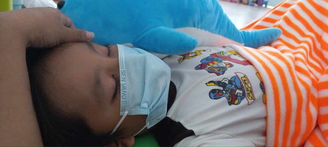 Thương con trai 10 tuổi cách ly vì dương tính, nữ diễn viên Việt vào chăm sóc và nhiễm luôn Covid-19 - Ảnh 5.