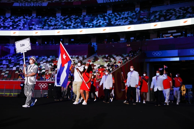 Đài lửa Olympic được thắp sáng, ngày hội thể thao lớn nhất thế giới chính thức bắt đầu!!! - Ảnh 18.