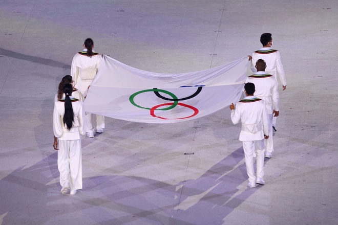 Đài lửa Olympic được thắp sáng, ngày hội thể thao lớn nhất thế giới chính thức bắt đầu!!! - Ảnh 6.