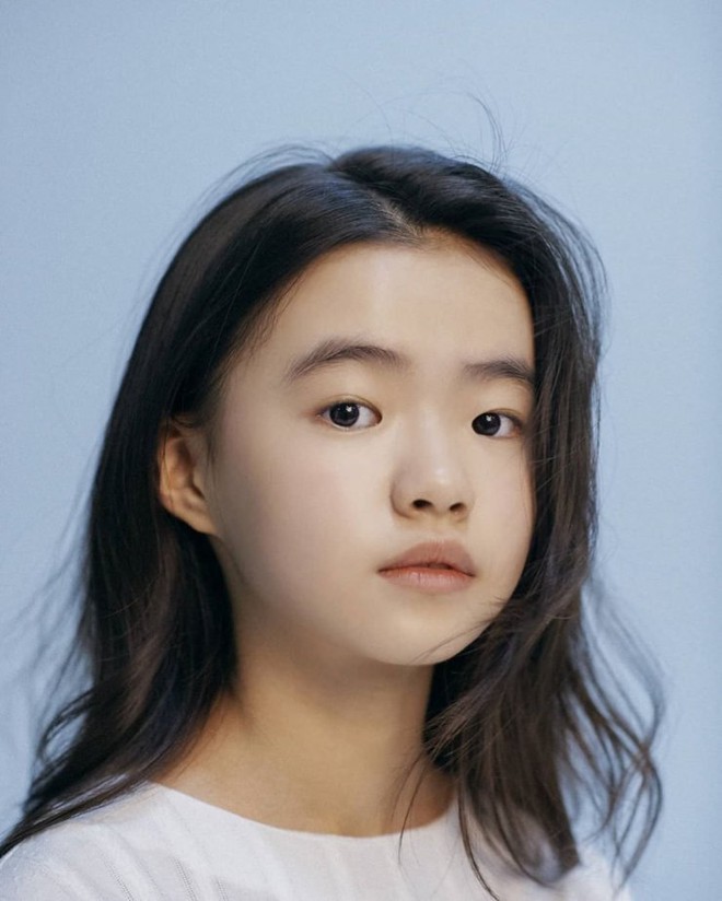 Profile cô bé át vía Jeon Ji Hyun ở Kingdom: 13 tuổi toàn đóng vai chính, nhan sắc không đùa được đâu - Ảnh 8.