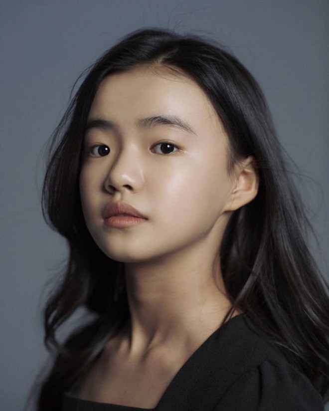 Profile cô bé át vía Jeon Ji Hyun ở Kingdom: 13 tuổi toàn đóng vai chính, nhan sắc không đùa được đâu - Ảnh 6.