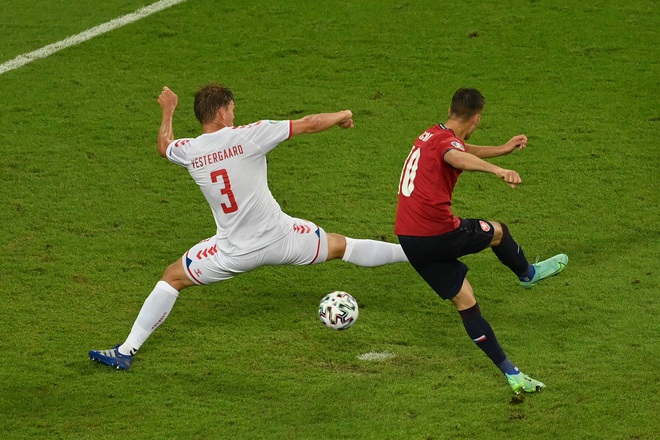 Đánh bại CH Séc, các đồng đội của Eriksen vào bán kết Euro 2020, viết tiếp câu chuyện thần kỳ - Ảnh 6.