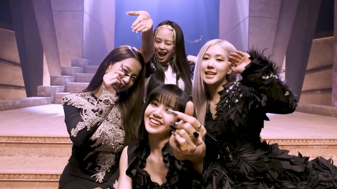 Fan khóc thét vì BLACKPINK đánh úp ra The Album 4 1 sát ngày album Nhật: YG tính làm tiền như SM hay gì? - Ảnh 3.