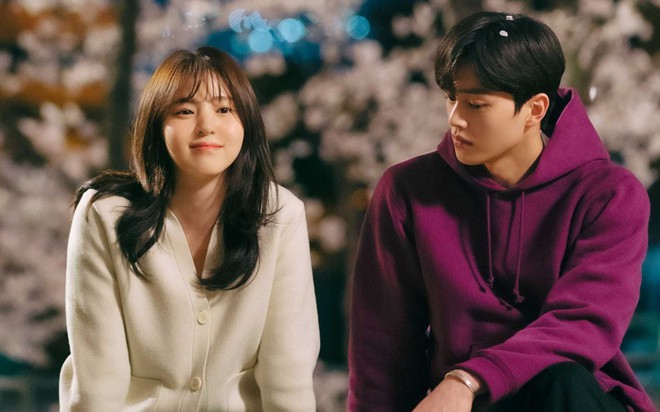 4 cặp đôi màn ảnh Hàn khiến fan nằng nặc đòi phim giả tình thật: Han So Hee - Song Kang vẫn chưa bằng số 2 - Ảnh 2.