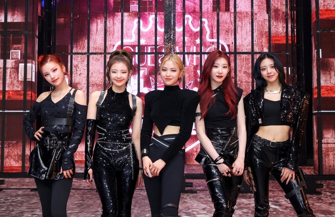 JYP vội vàng ra mắt nhóm nữ mới chỉ 3 năm sau ITZY, TWICE sắp ra chuồng gà thật rồi? - Ảnh 3.