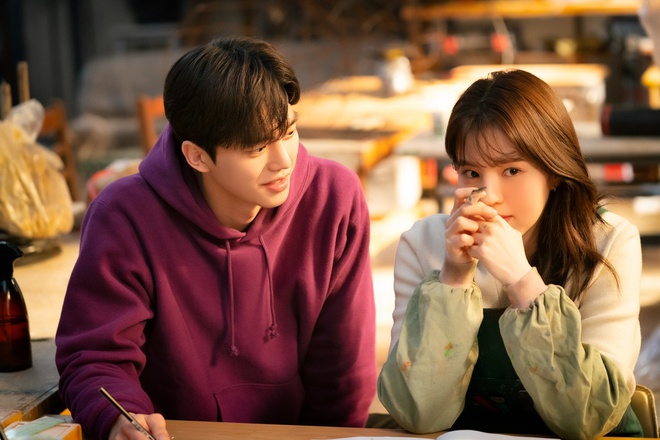 Hậu Duệ Mặt Trời ngang ngược lọt top 2 tại BXH trending Việt Nam, Reply 1988 và loạt phim cũ cũng lũ lượt góp vui - Ảnh 6.
