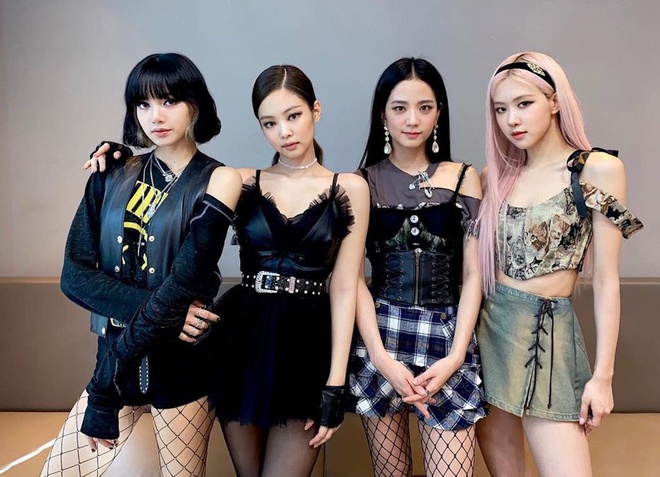 Red Velvet bảo toàn đội hình vượt qua số 7 lời nguyền: Áp lực so sánh với TWICE, BLACKPINK cùng màn đóng băng tiếc nuối - Ảnh 19.