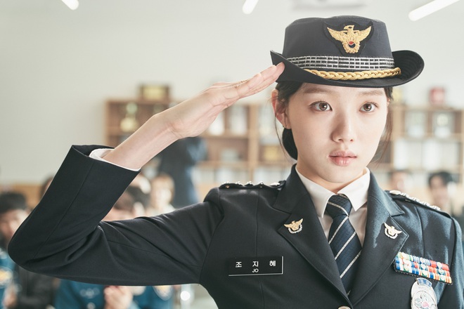 6 nữ cảnh sát bao ngầu ở phim Hàn: Vừa đẹp vừa giỏi như Krystal, Lee Sung Kyung thì ai mà không mê? - Ảnh 5.