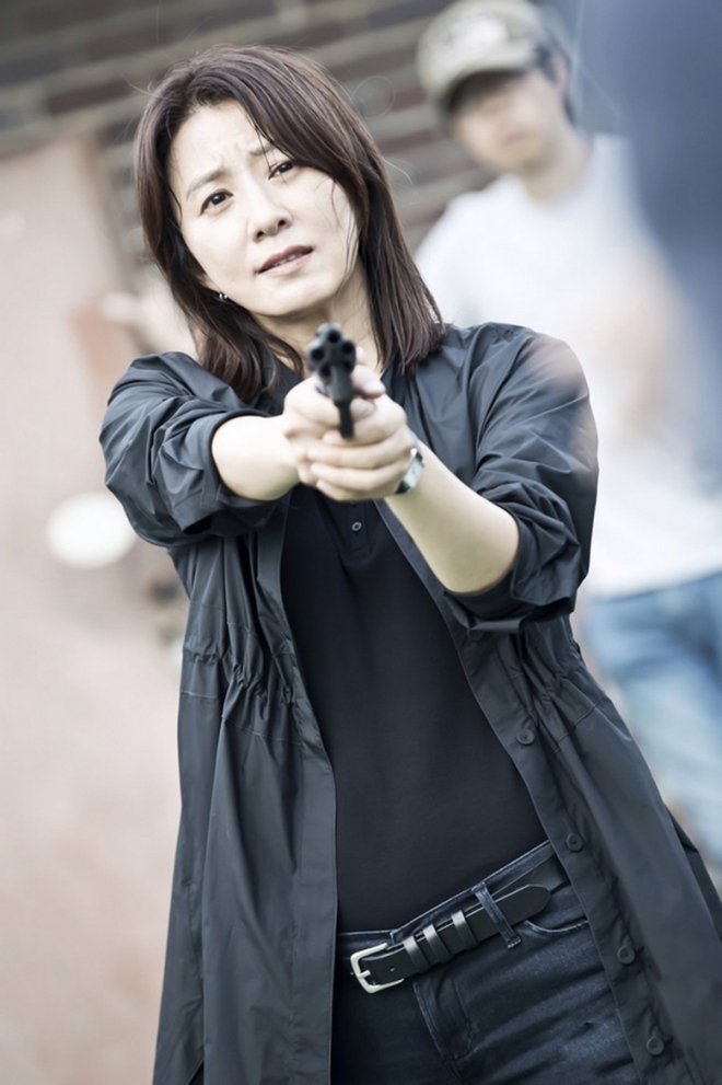 6 nữ cảnh sát bao ngầu ở phim Hàn: Vừa đẹp vừa giỏi như Krystal, Lee Sung Kyung thì ai mà không mê? - Ảnh 14.