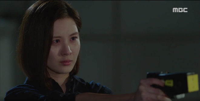 6 nữ cảnh sát bao ngầu ở phim Hàn: Vừa đẹp vừa giỏi như Krystal, Lee Sung Kyung thì ai mà không mê? - Ảnh 17.