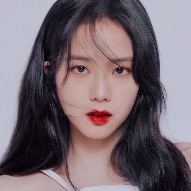 BLACKPINK tung bộ ảnh mới ngầu đét: Jisoo hóa bad girl chính hiệu, Lisa có thay đổi gì mà fan đòi cheap moment? - Ảnh 2.
