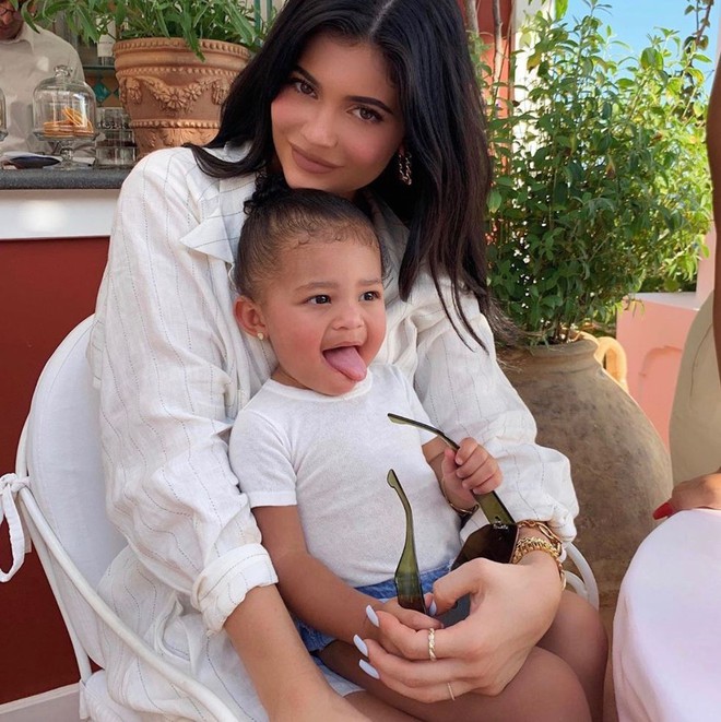 Kylie Jenner đang mang thai lần 2: Showbiz sắp có thêm em bé ngậm thìa vàng, nhưng bố đứa trẻ là ai? - Ảnh 6.