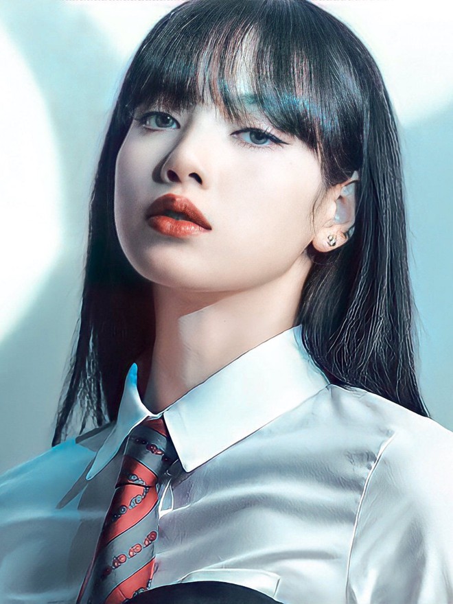 HOT: Poster đầu tiên cho màn debut solo của Lisa (BLACKPINK) đã được tung ra và nó không thể nào mờ mịt hơn được nữa - Ảnh 2.