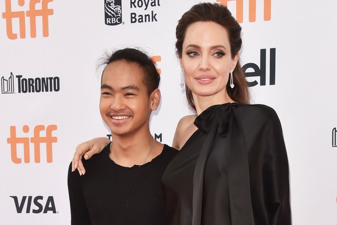 Lần đầu hé lộ lý do Angelina Jolie nhận nuôi Maddox 20 năm trước: Chỉ nhờ 1 hành động, cậu bé người Campuchia đã đổi đời - Ảnh 8.