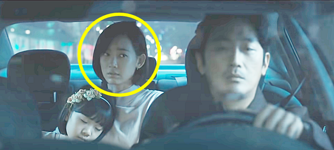 Nàng Đông Shin Hyun Bin của Hospital Playlist: Tắc kè hoa ẩn mình của điện ảnh Hàn, style ngoài đời đẹp mê mẩn khác hẳn trên phim! - Ảnh 17.