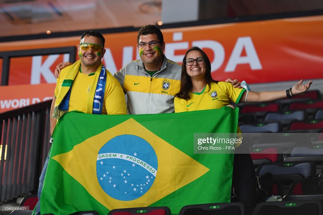 Phối hợp đá phạt ảo diệu, futsal Việt Nam chọc thủng lưới thành công ứng viên vô địch Brazil - Ảnh 19.