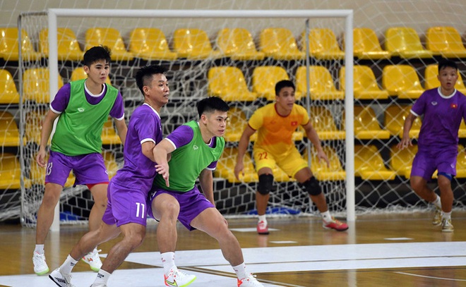 Tuyệt vời!! Đội tuyển futsal Việt Nam nghẹt thở vượt qua Panama tại World Cup, tiến gần tới tấm vé đi tiếp - Ảnh 27.