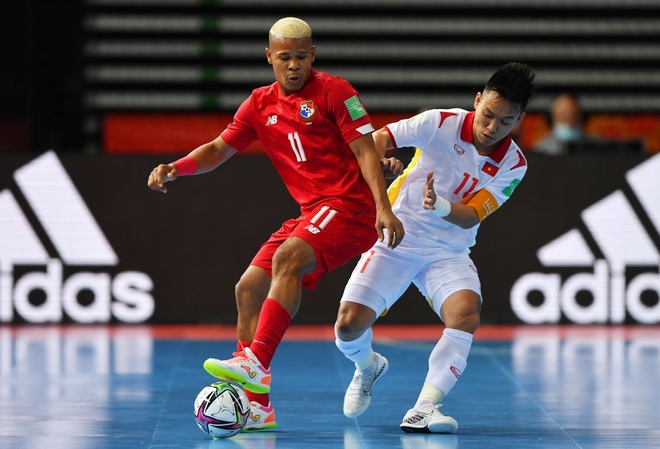 Tuyệt vời!! Đội tuyển futsal Việt Nam nghẹt thở vượt qua Panama tại World Cup, tiến gần tới tấm vé đi tiếp - Ảnh 5.