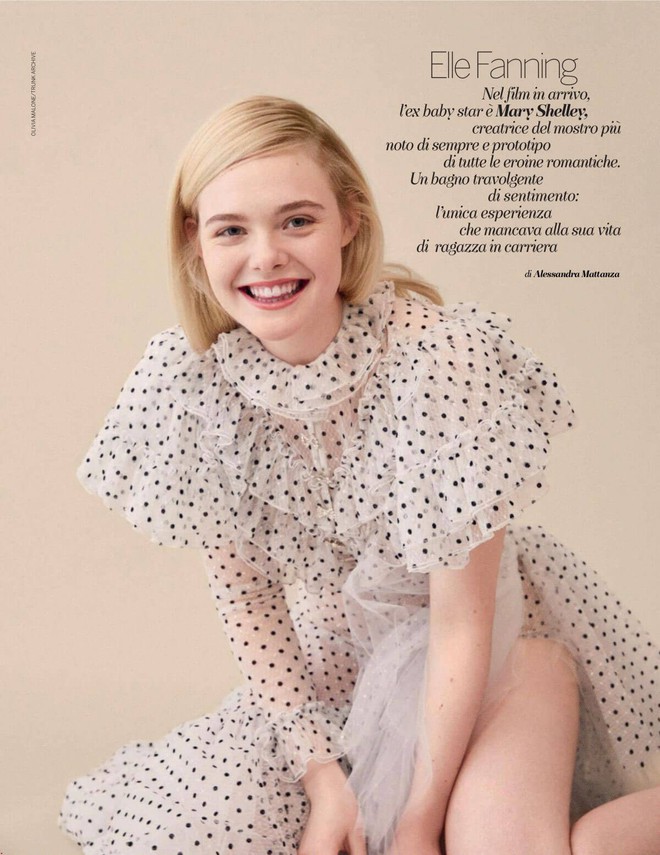 Nhan sắc công chúa nhà Disney: Emma đẹp sắc sảo nhưng lên xuống thất thường, Elle Fanning và Lọ Lem Lily ngoài đời lại hở bạo chặt chém - Ảnh 31.