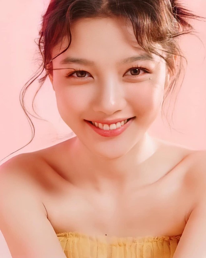 Nữ thần cổ trang Kim Yoo Jung: Dư sắc thừa tài nhưng toàn nhận phim flop, từng khốn khổ vì scandal ứng xử - Ảnh 7.