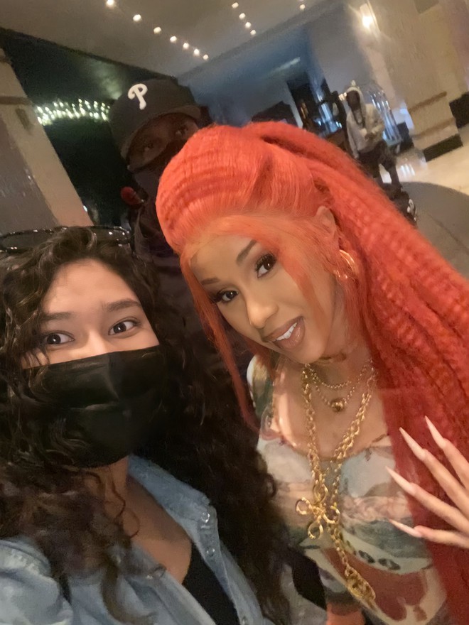 Đẳng cấp fangirl: Cô nàng Gen Z có ảnh chụp chung với cả làng sao từ Hàn đến Hollywood, kiếp trước cứu cả thế giới hay gì? - Ảnh 4.