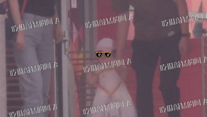 Lộ diện hình ảnh tiểu công chúa nhà Đường Yên, netizen bất ngờ với ngoại hình của bé cưng mới 1 tuổi rưỡi - Ảnh 4.