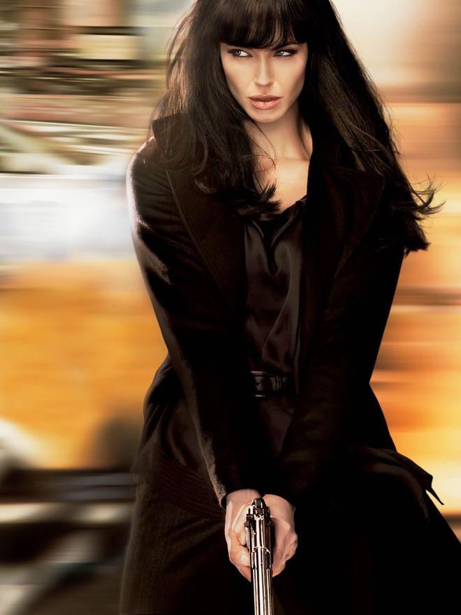 Nữ thần sắc đẹp Angelina Jolie từng hủy nhan sắc để giả trai trong phim, nam tính đến đâu mà Brad Pitt chạy mất dép? - Ảnh 1.