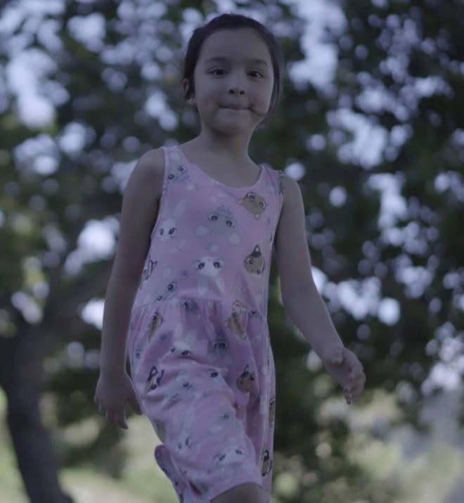 Mỹ nhân đẹp nhất Philippines khoe 2 “báu vật” cực phẩm: Con gái xinh như thiên thần nhưng mê nhất là nụ cười quý tử 2 tuổi - Ảnh 6.