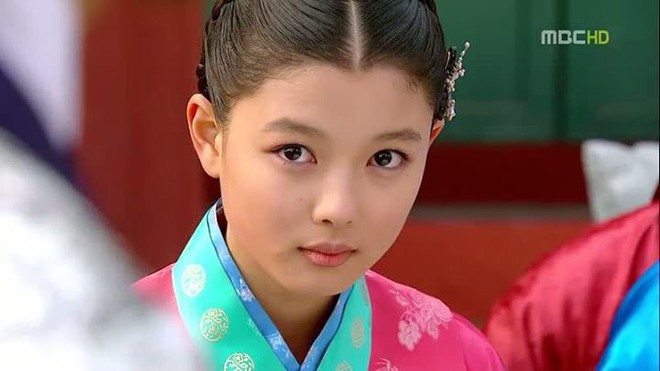 Kim Yoo Jung và 3 tạo hình cổ trang gây thương nhớ: Bom tấn Hong Chun Gi vẫn thua xa tiên tử 17 tuổi - Ảnh 5.