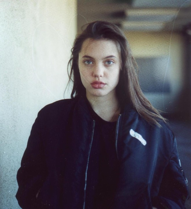 Angelina Jolie: 14 tuổi đã nổi loạn và tự tử bất thành, gái hư 2 lần đeo mác tiểu tam đến minh tinh nghị lực vượt qua ung thư - Ảnh 4.