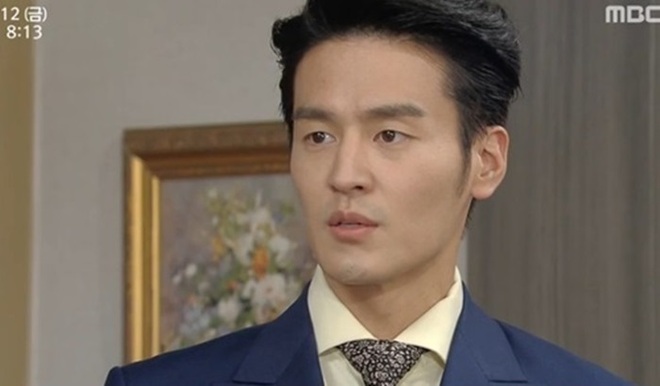 8 lần diễn viên bỏ vai khiến ekip phim Hàn điêu đứng: Sốc nhất nữ hoàng dao kéo Lee Da Hae - Ảnh 7.